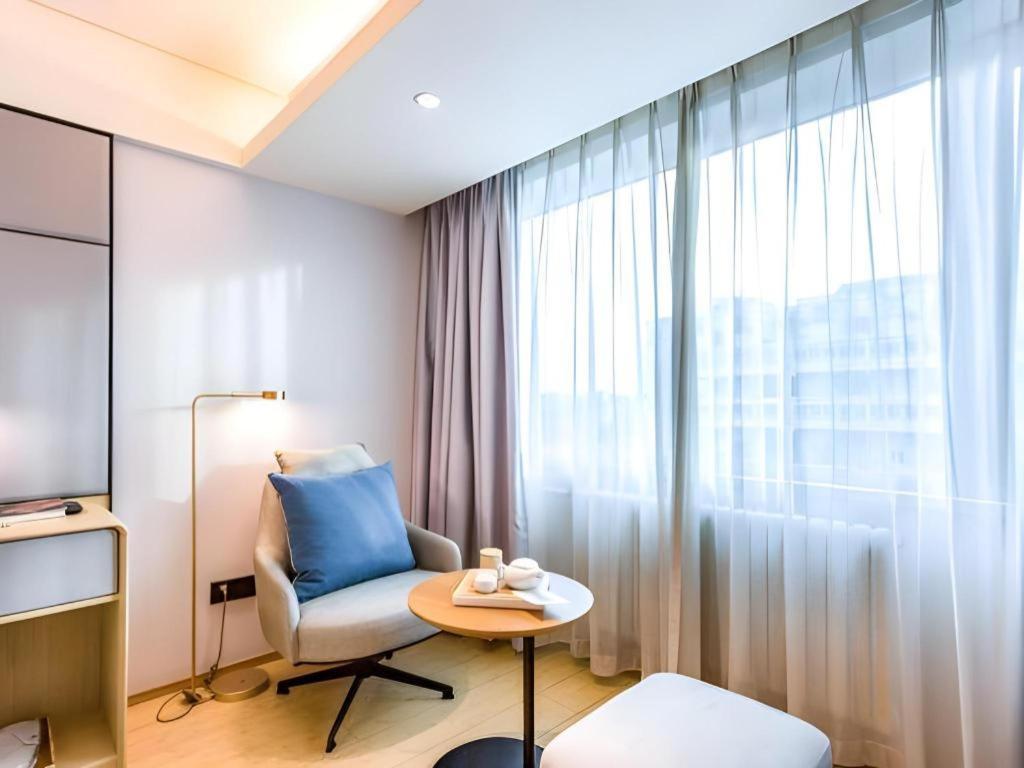 Ji Nanluoguxiang Andingmen Metro Station Hotel 3*